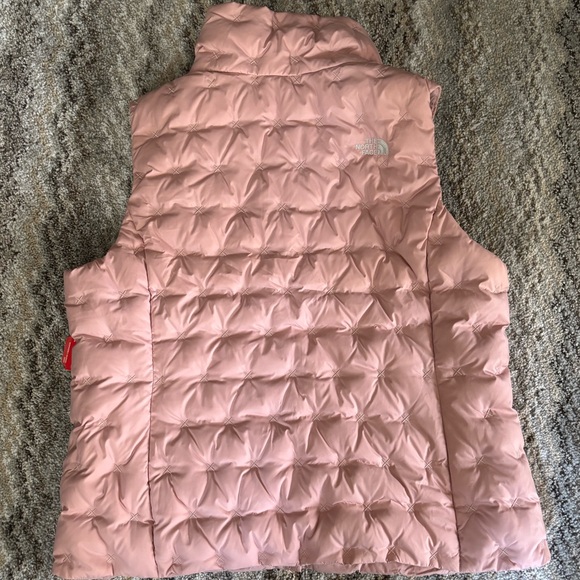 The North Face Holladown Down Vest - Picture 3 of 8